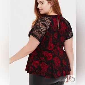 Torrid WhimsiGoth Fairy Peplum  Black Lace Sleeve Top Red Rose Blouse Size 1 EUC
